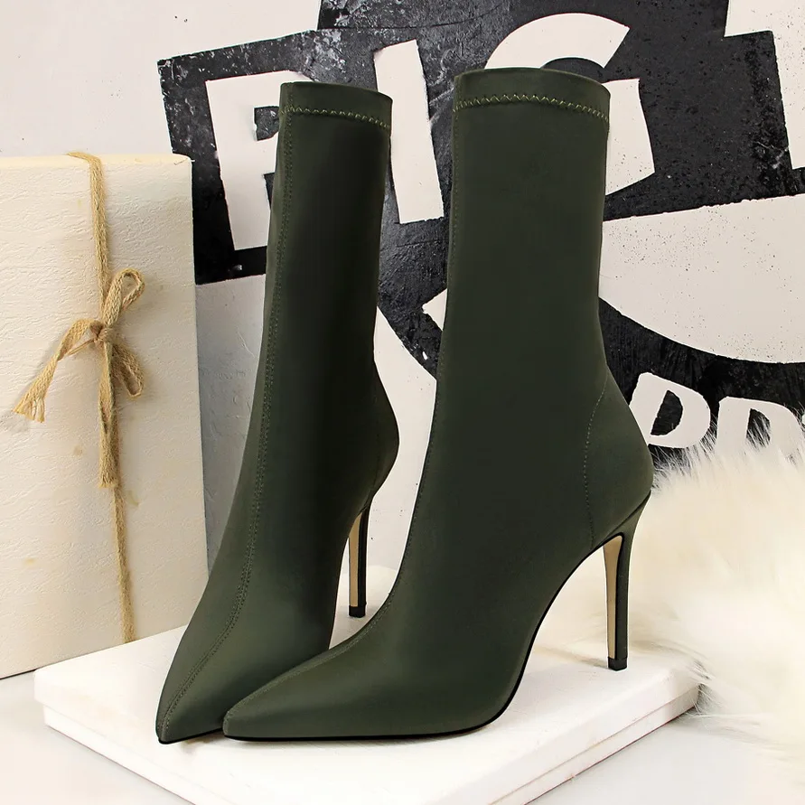 All Around Socks Soft Heels - Image 13