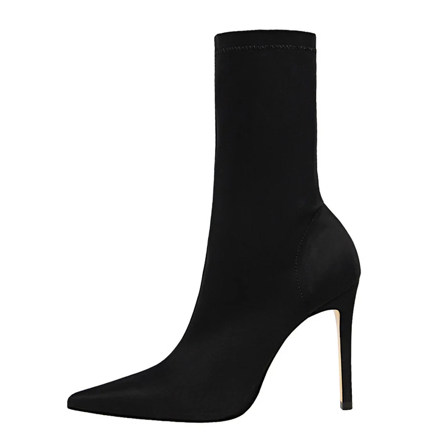 All Around Socks Soft Heels - Image 8