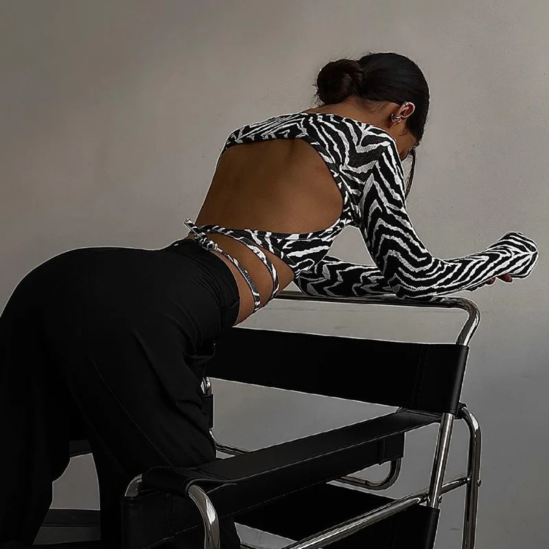 Amelia Backless Lace Up Top - Image 5