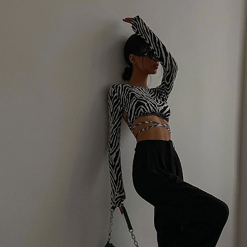 Amelia Backless Lace Up Top - Image 6