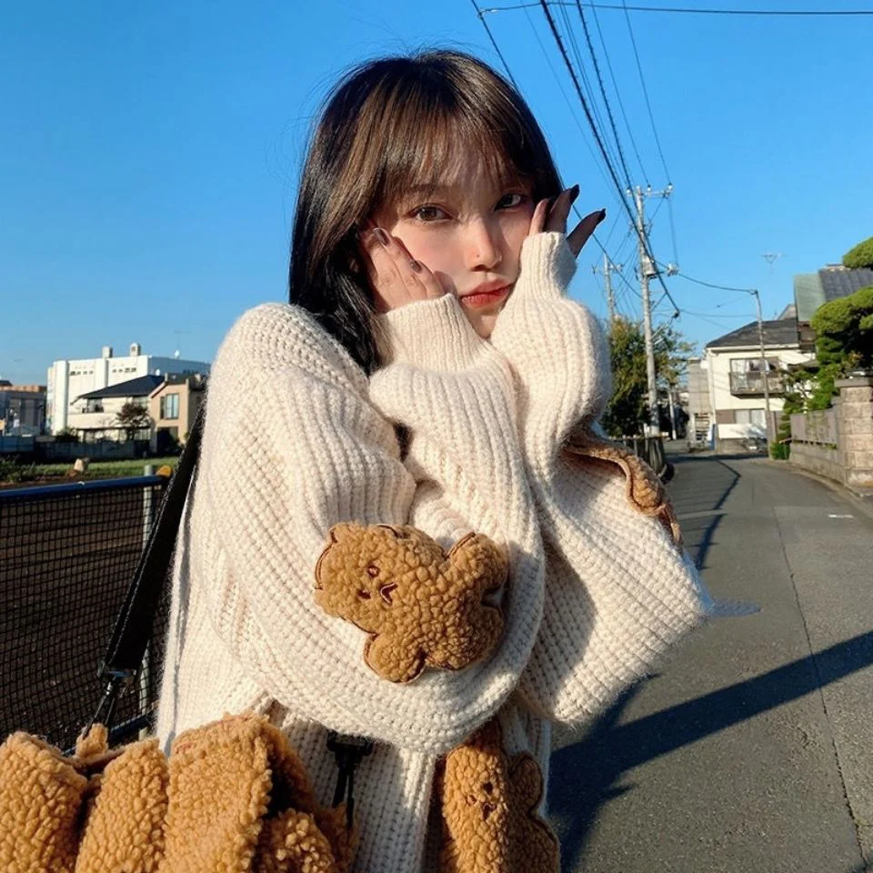 Dusty Bear Knitted Pullover - Image 4