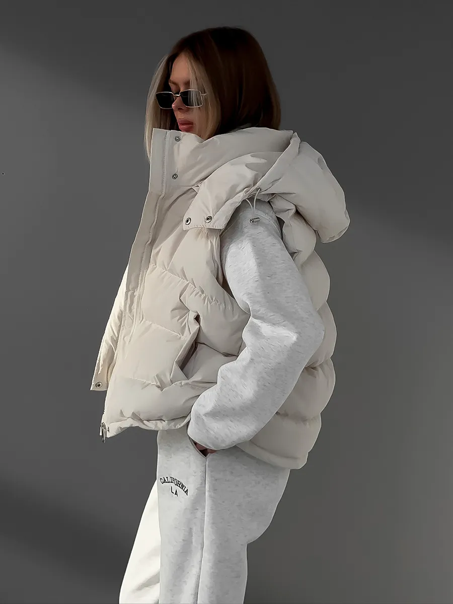 Frosty Fusion Puffer Vest - Image 11