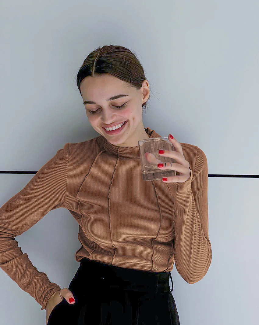 Kristell Turtleneck T-Shirt - Image 12
