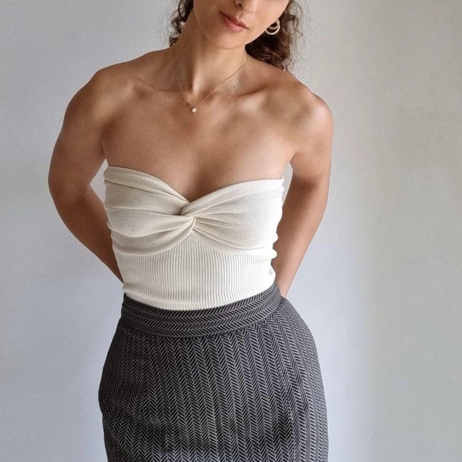 Vallice Strapless Off Shoulder Top - Image 10
